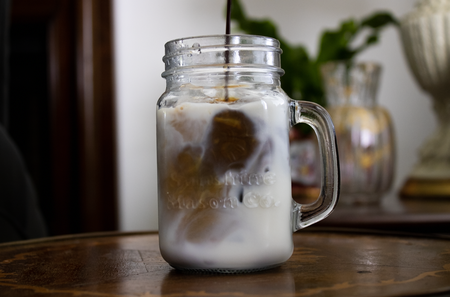 Sunshine Mason Co. Mason Jar Glass Mugs with Handles Pint Size (16 ounce, 473 mL) Regular Mouth 12 Pieces