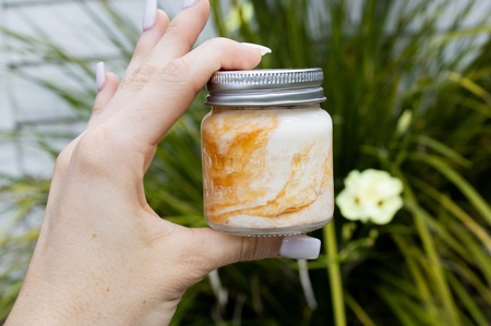 Sunshine Mason Co. Mini Mason Jar Shot Glasses with Metal Lid 2 Oz with Dessert Spoons, 6 Pieces