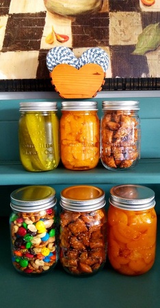 Sunshine Mason Co. Pint Regular Mouth Glass Mason Jars with Silver Storage Lids 6 Pack