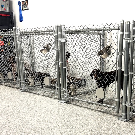 Kennel Gear, Chain Link Fence Mount