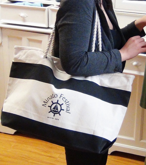 Horizontal Cruising Tote Bag With Rope Handles