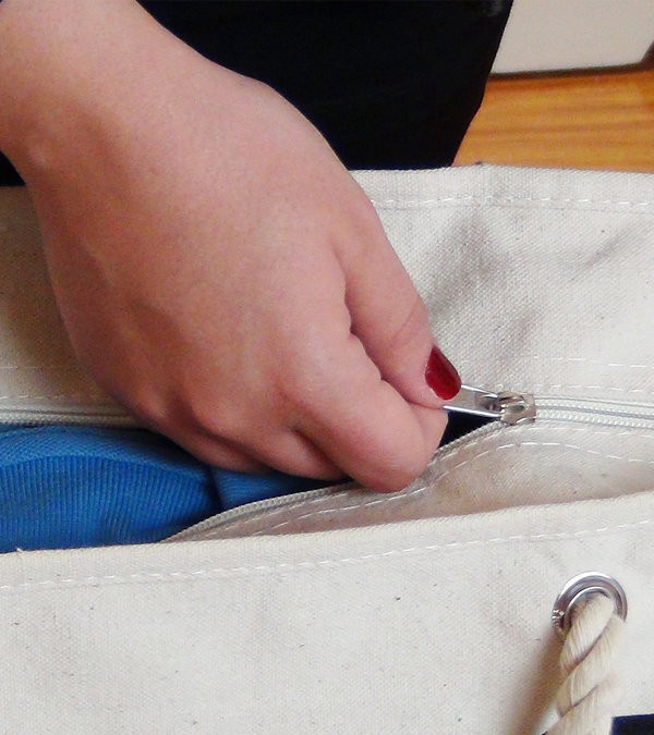 Horizontal Cruising Tote Bag With Rope Handles