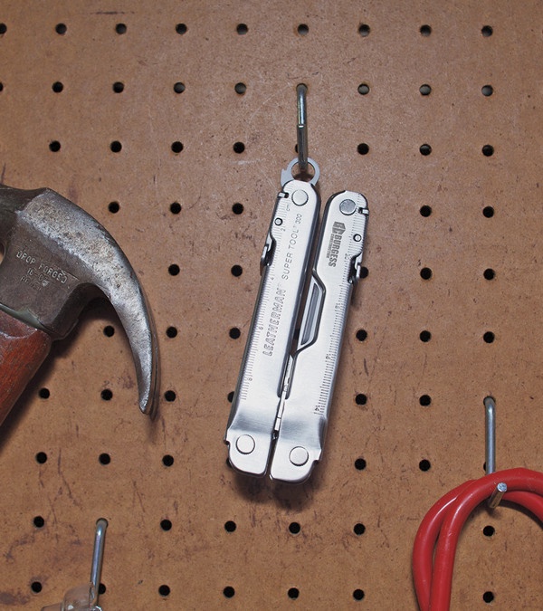Leatherman &reg Super Tool &reg 300