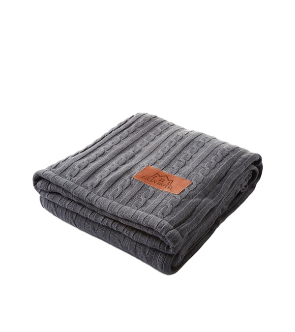 Leeman Cable Knit Sherpa Throw