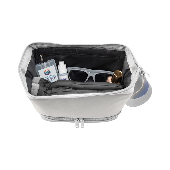 The Weekender Toiletry Bag With Drop-Bottom