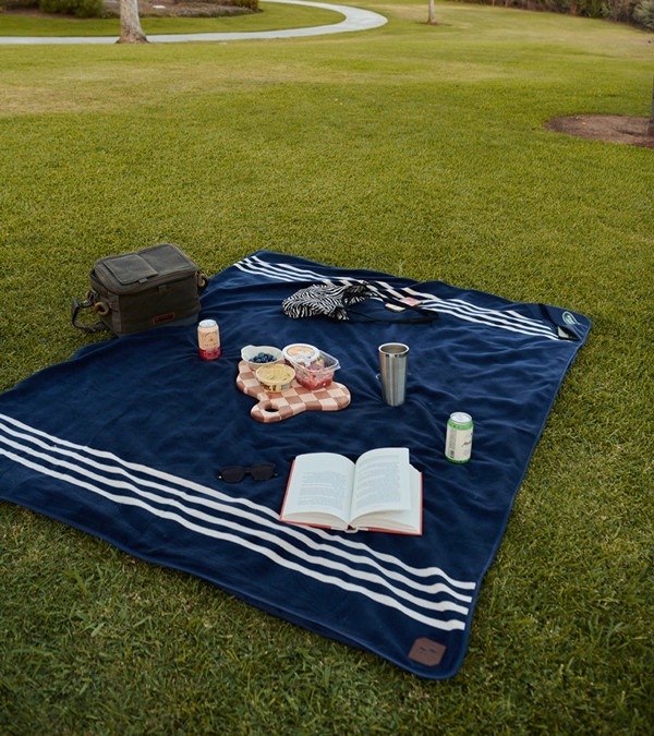 Slowtide® Camp Blanket - Embroidered