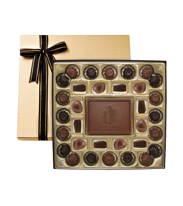 Gift Box with Custom Milk Chocolate Centerpiece (Construction)