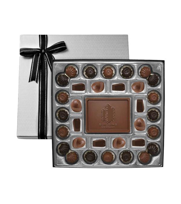 Gift Box with Custom Milk Chocolate Centerpiece (Construction)