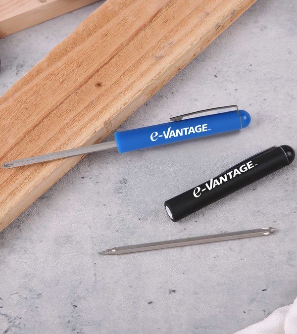 Dual Pocket Screwdriver With Reversible Blade