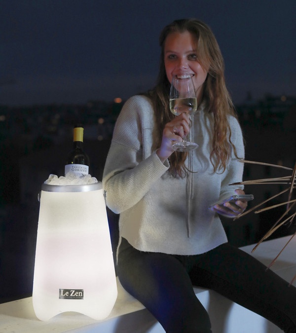 Le Zen Cooler & Wireless Speaker With Led Mood Light