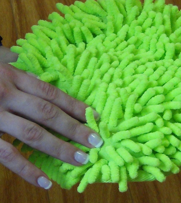 Custom Frizzy Hand Duster