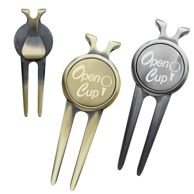 Deluxe Magnetic Divot Repair Tool & Marker